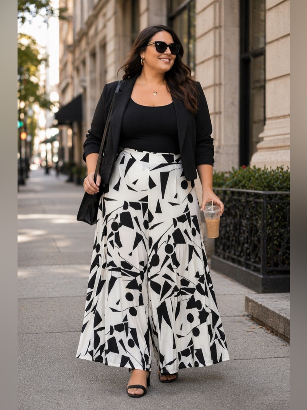 L'ATISTE BY AMY Women's Ivory & Black Flowy Wide Leg High Waist Pants 1X